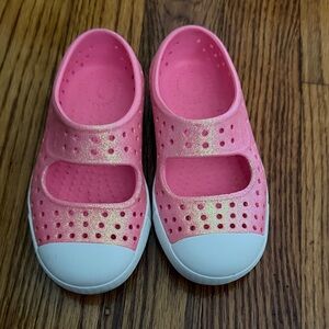 Native Kids Pink and Gold Water Shoes